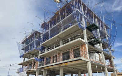 Vivienda asequible en suelo público: plazo y coste con industrialización